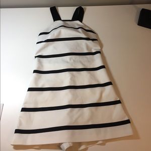 Black and white romper (sqort)