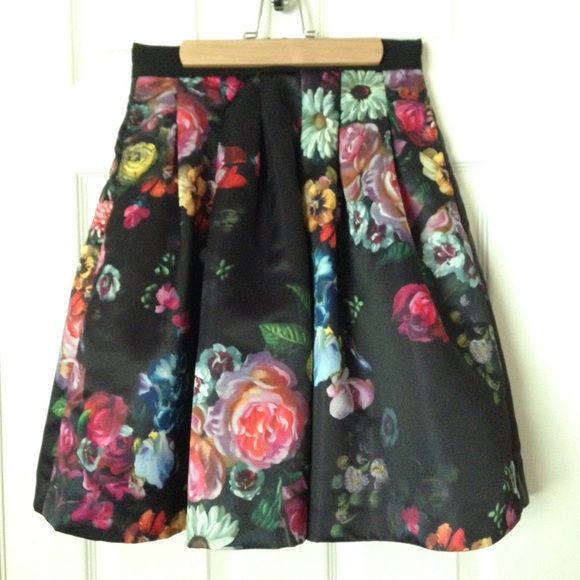 Ted Baker Dresses & Skirts - Ted Baker black oil painting floral skirt