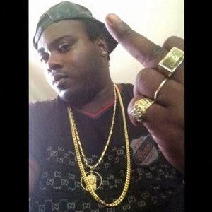 Meet your Posher, Dee