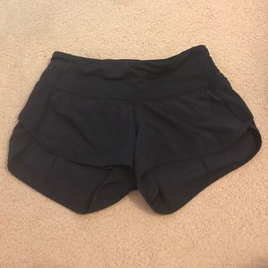 Black lululmeon speed short