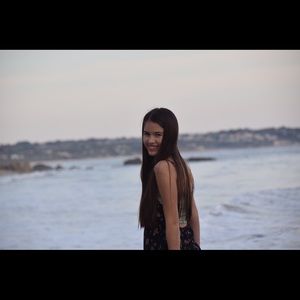 Meet your Posher, Lauren