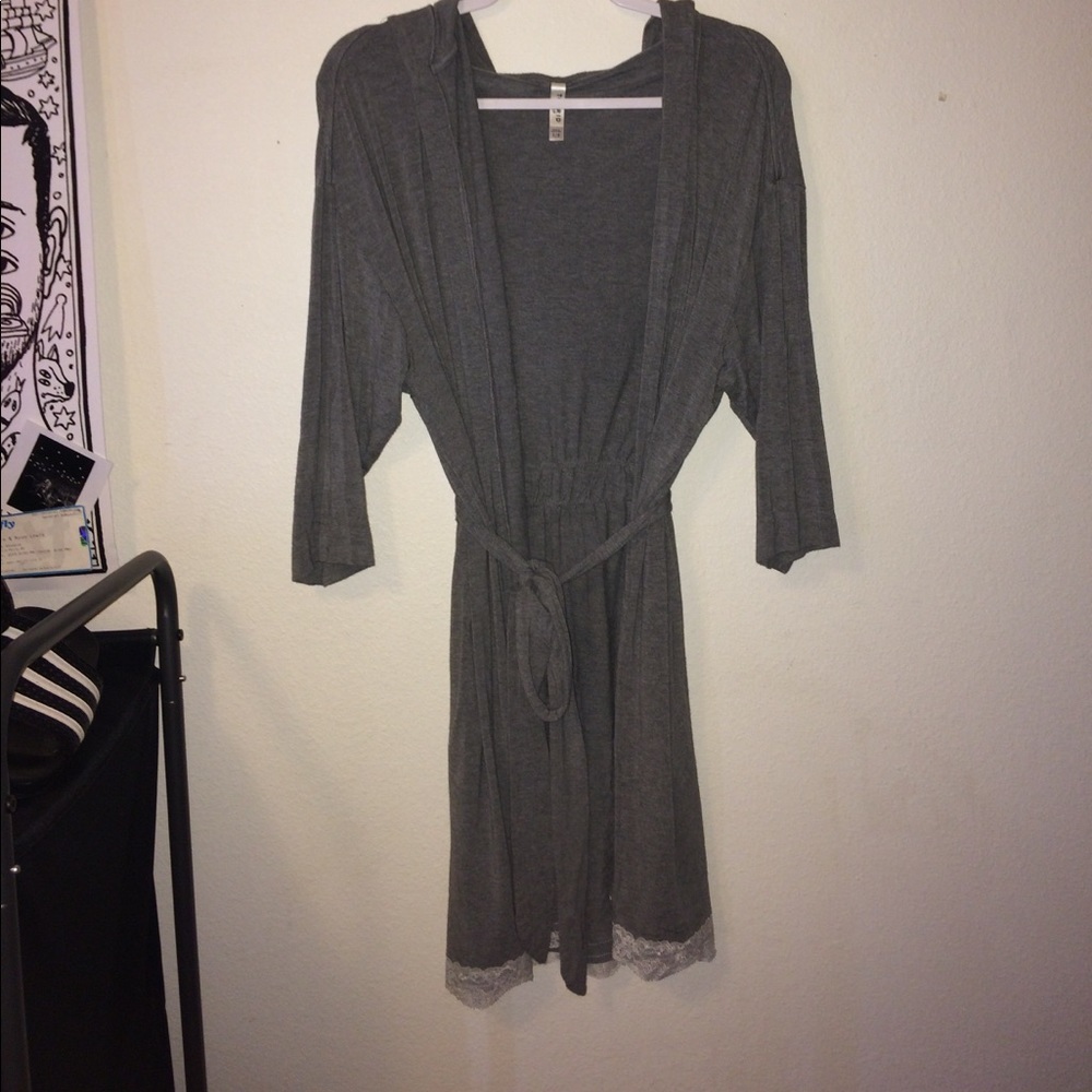 NWOT Torrid Gray Hooded Robe