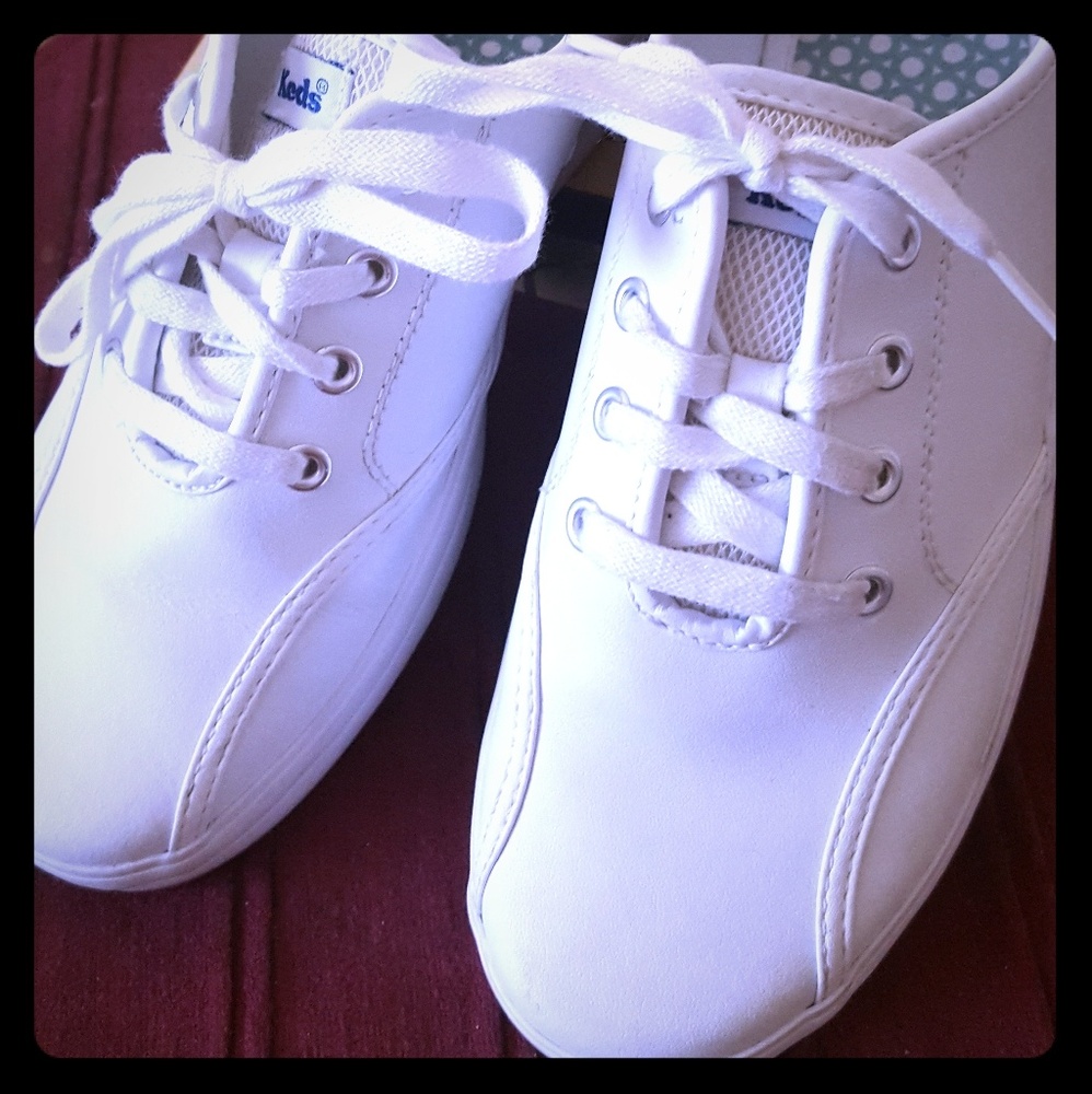Keds size 8 white sneaker