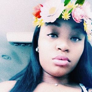 Meet your Posher, Jeanette