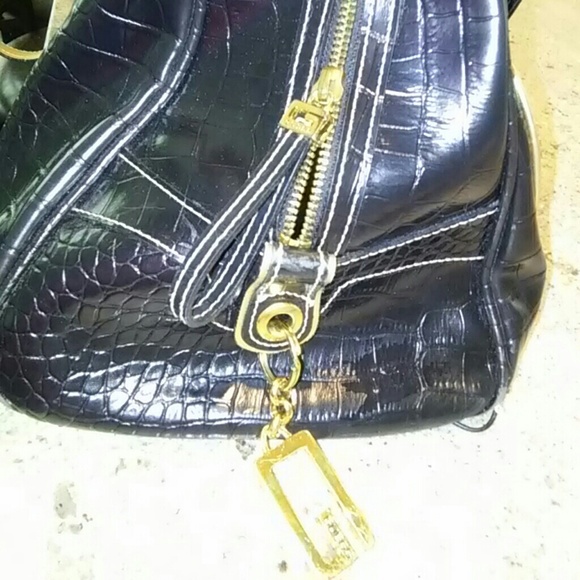 Guess Bag - Picture 6 of 8