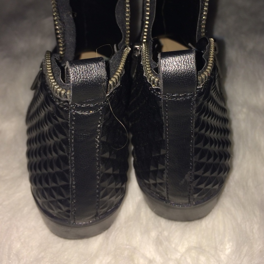 black booties - Picture 2 of 3