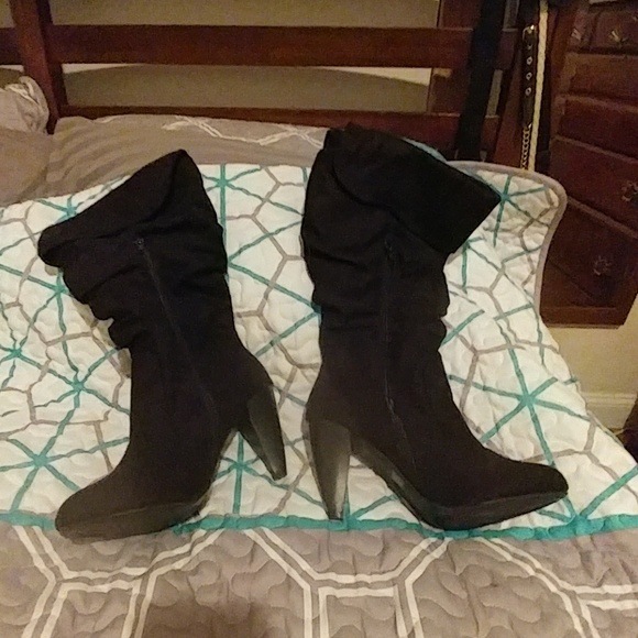 -SOLD - - Picture 2 of 4