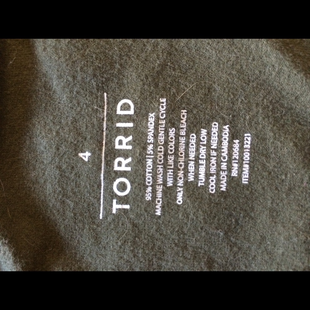 Torrid Olive Green Chevron Skirt - Picture 2 of 2