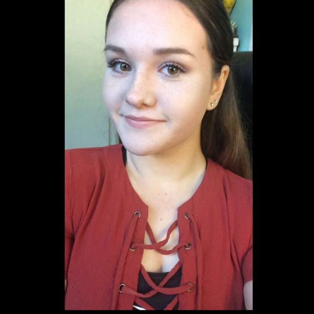 Meet your Posher, Lauren