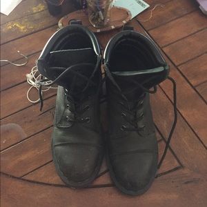 Dr. Martins Air Sole Black Booties