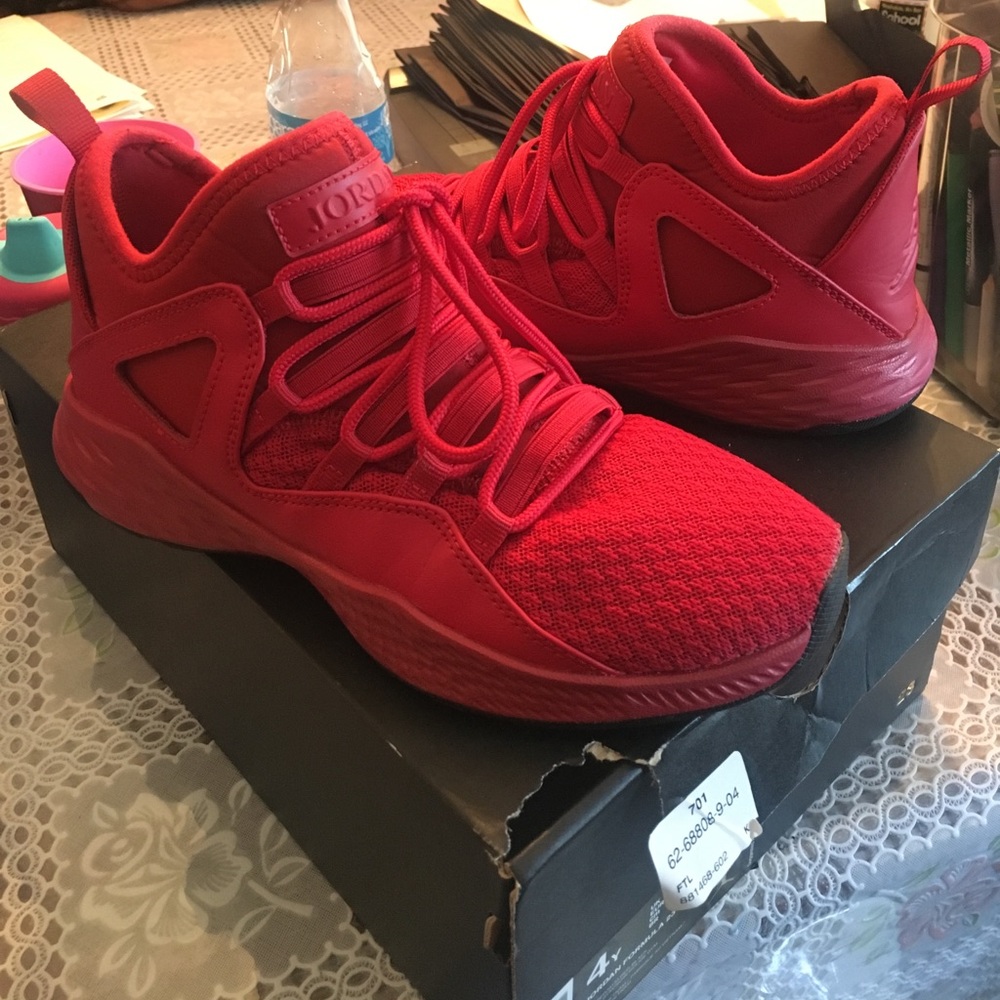 Jordan Formula 23 BG size 4Y