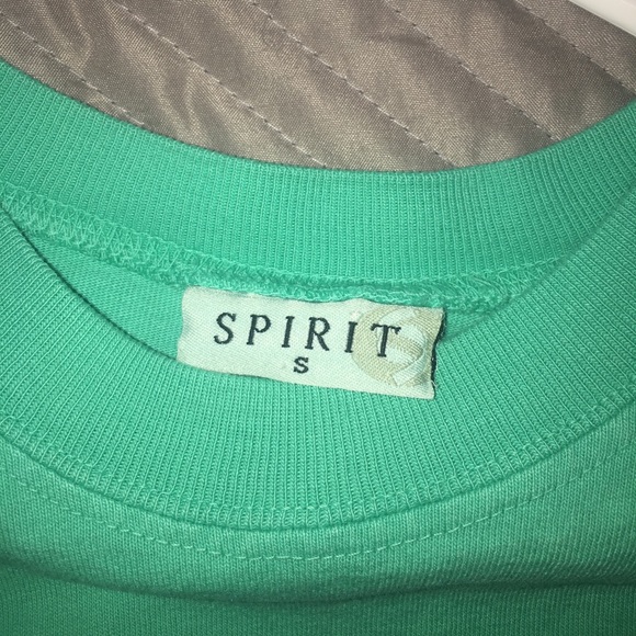 Spirit tee - Picture 2 of 3