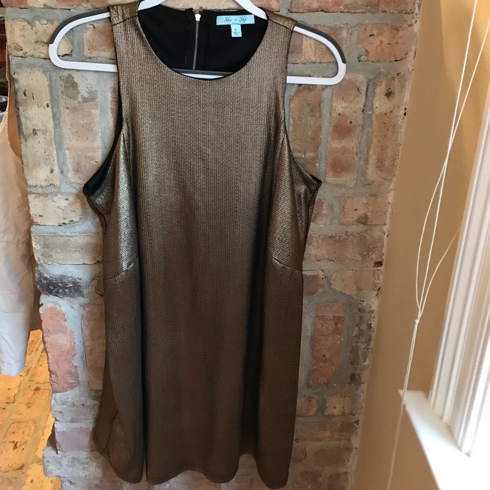 She + Sky gold metallic shift dress size L