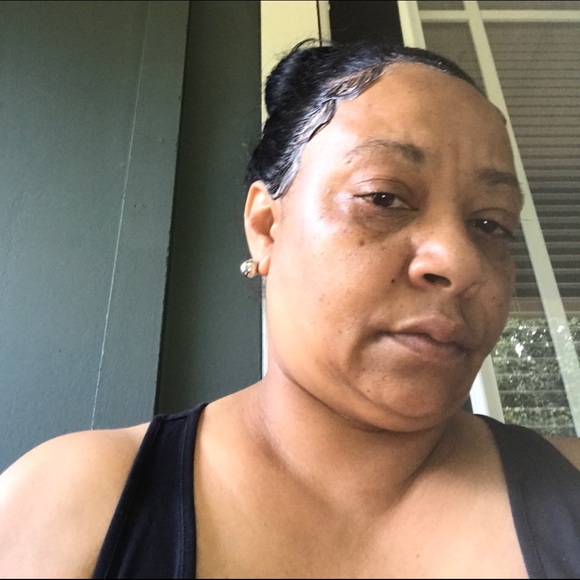 Meet your Posher, Monica - Picture 1 of 1