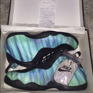 Northern light foams