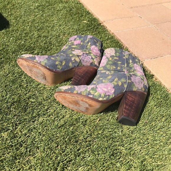 Booties - Picture 4 of 4