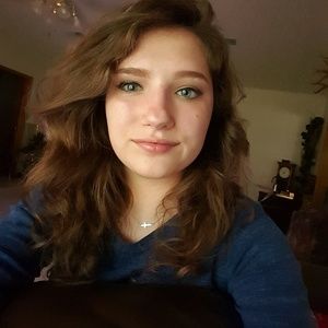 Meet your Posher, Haley