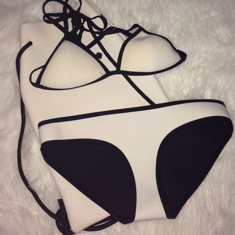 triangl chloe - no longer sold