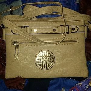 Crossbody purse
