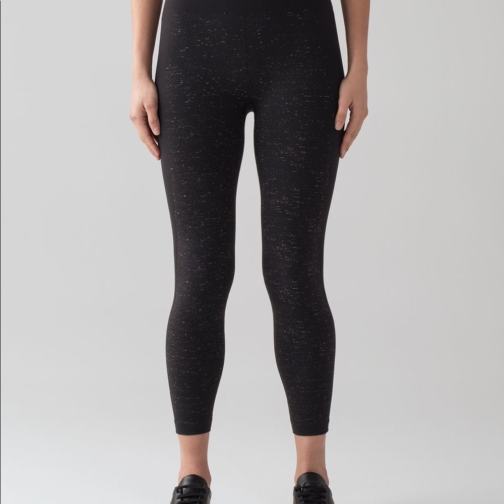 Lululemon Free to Flow 7/8 Tight 25"