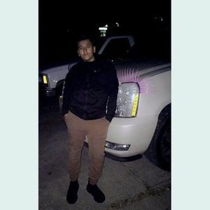 Meet your Posher, Tomas