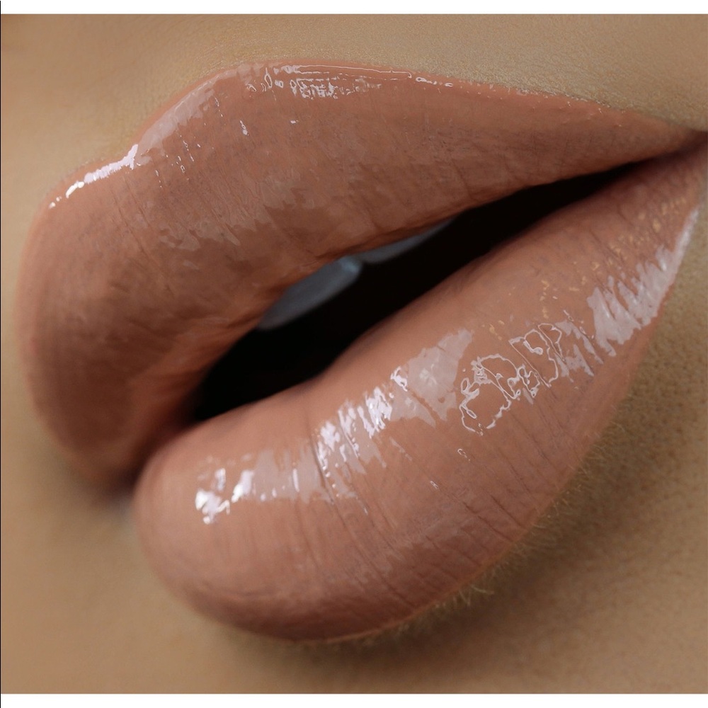 So cute Pale Beige Gloss-  'Kylie Lip.’ Brand new
