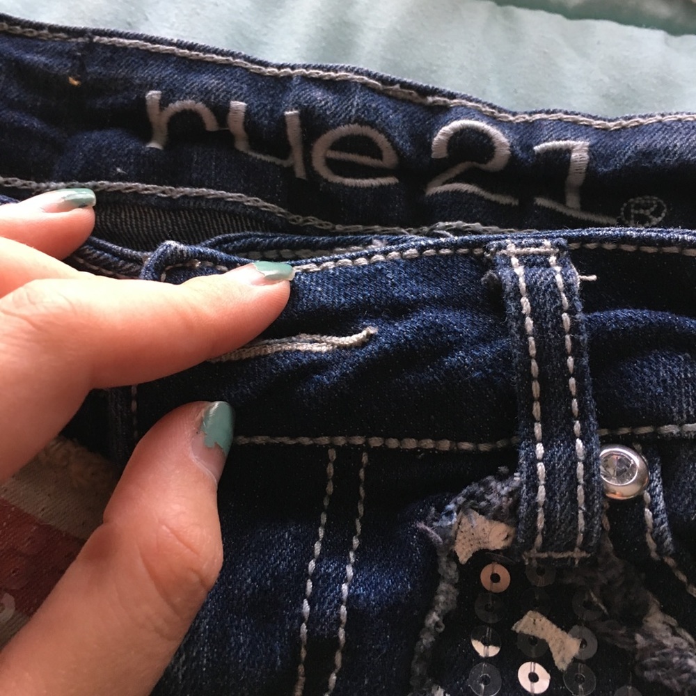 3 pairs of short shorts