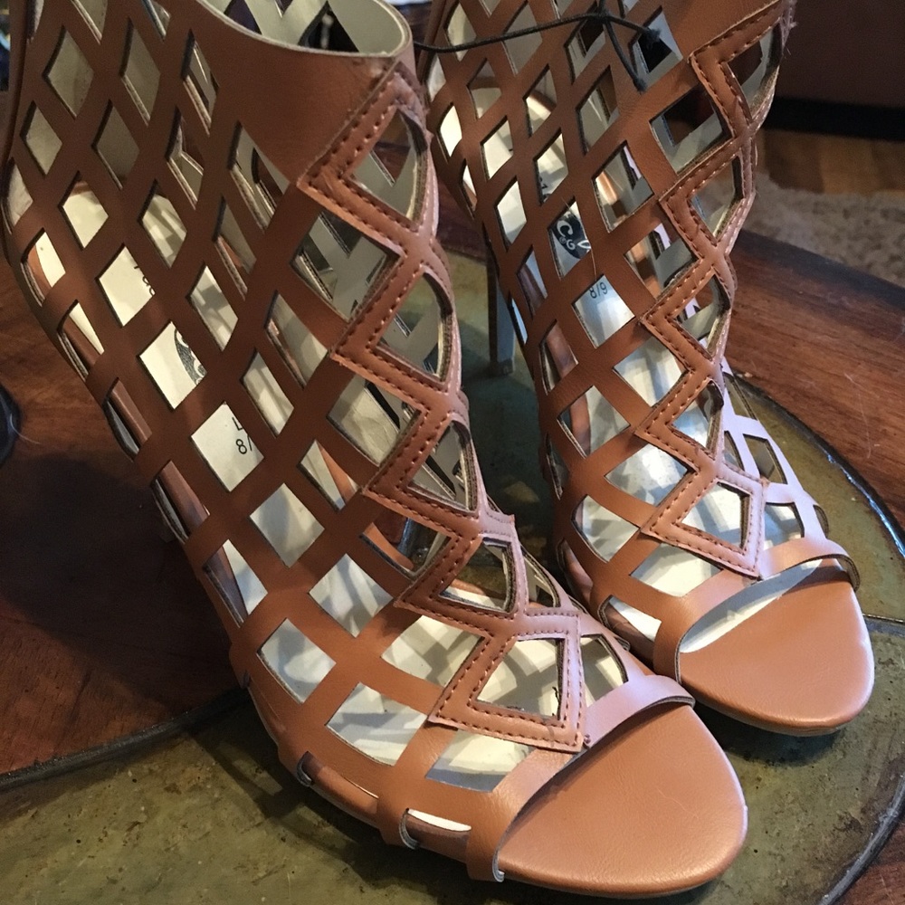 Light Brown Lattice 3 in Heels Rue21 Size 8/9