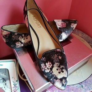 Floral print flats