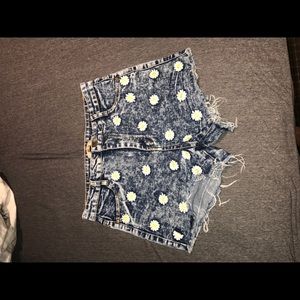 High wasted jean shorts with sunflowers