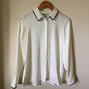 H&M Classy Button Up Blouse w/ collar detailing