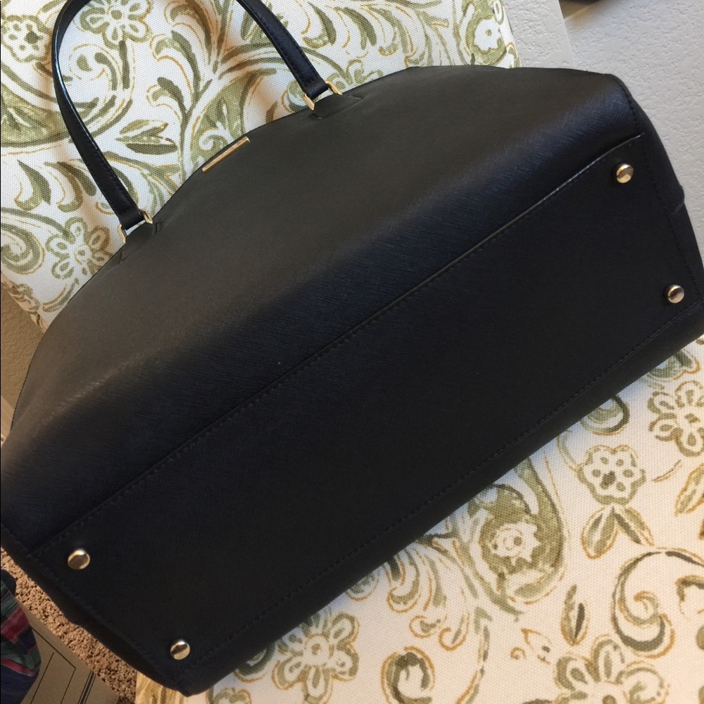 Kate Spade Bag. Leighann View 2