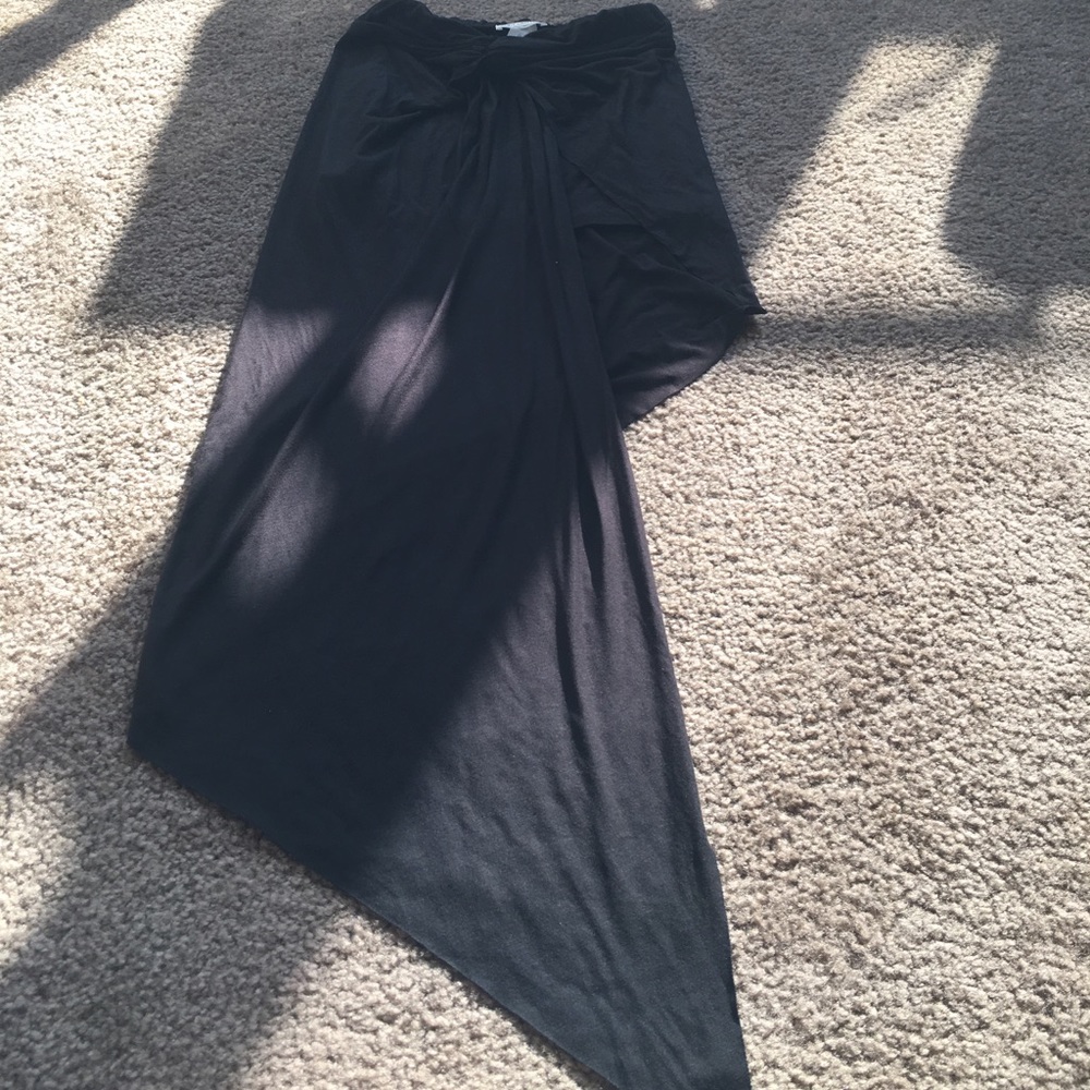 Black skirt