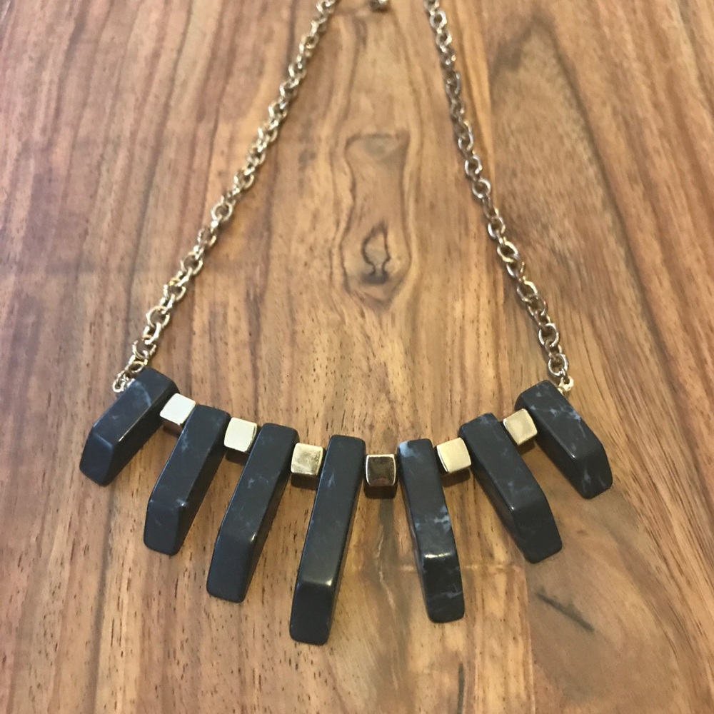 Costume jewelry necklace