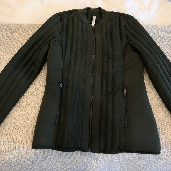 Fitted puffer jacket - Picture 1 of 3