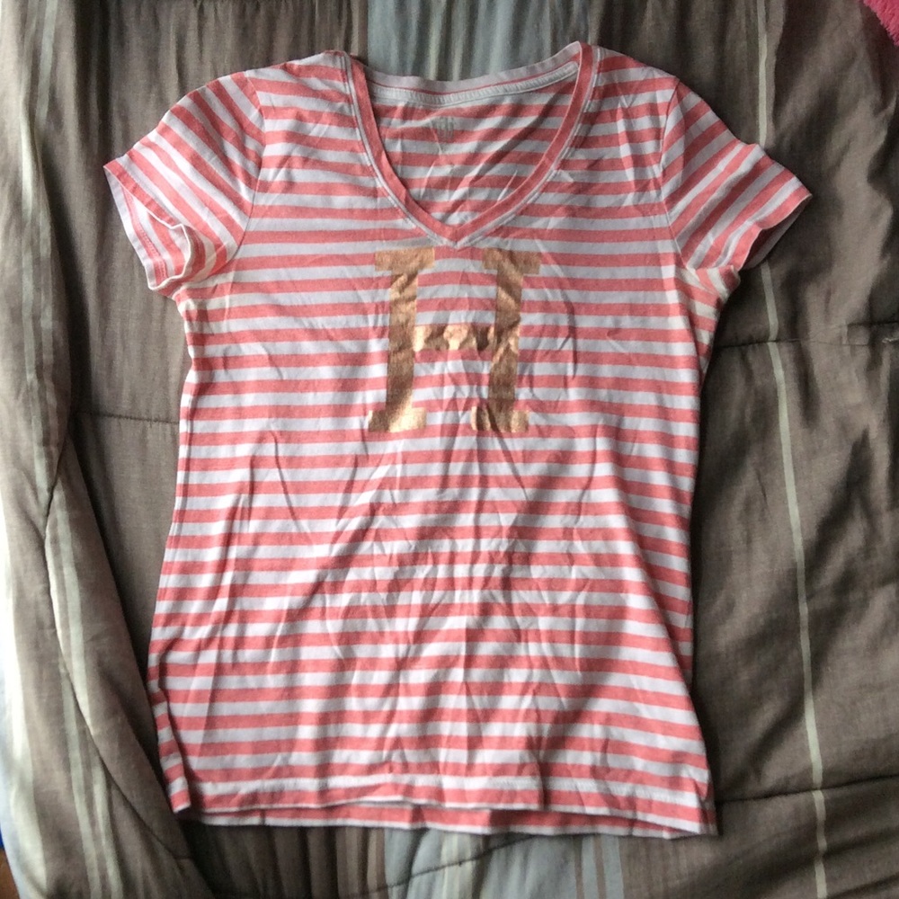🤗Tommy Hilfiger PINK AND WHITE TEE🤗