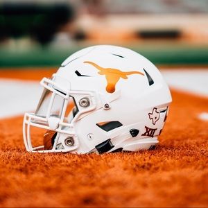 Meet your Posher, Adrian