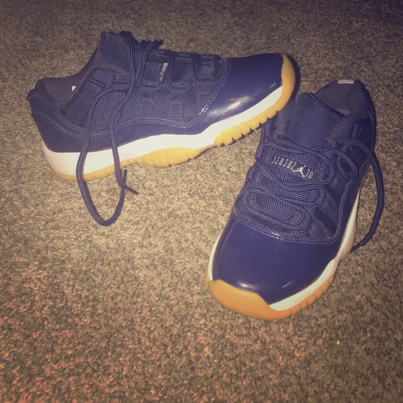 Jordan 11s low
