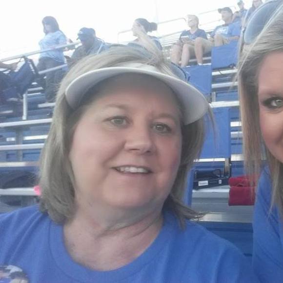 Meet your Posher, Debbie - Picture 1 of 1