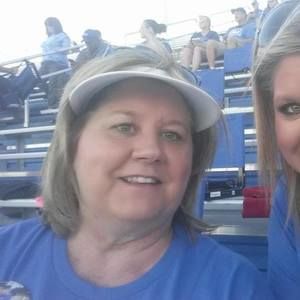 Meet your Posher, Debbie