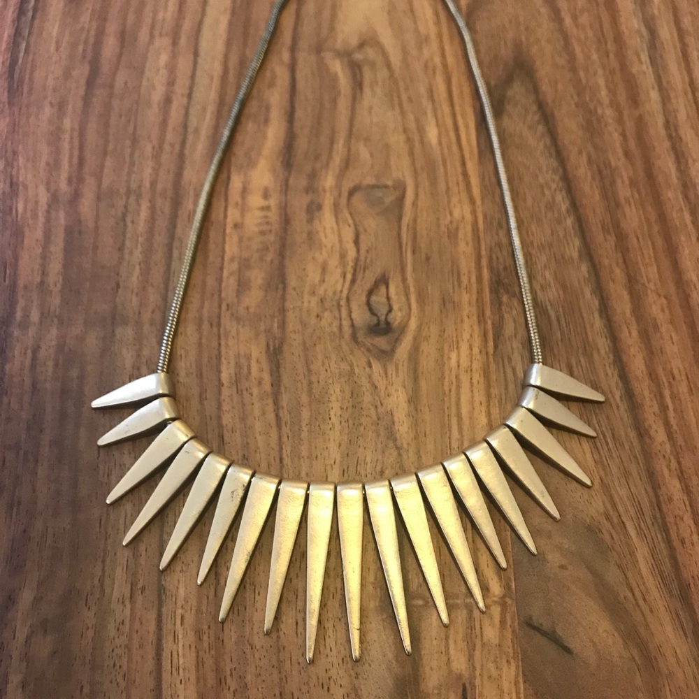 Costume jewelry necklace