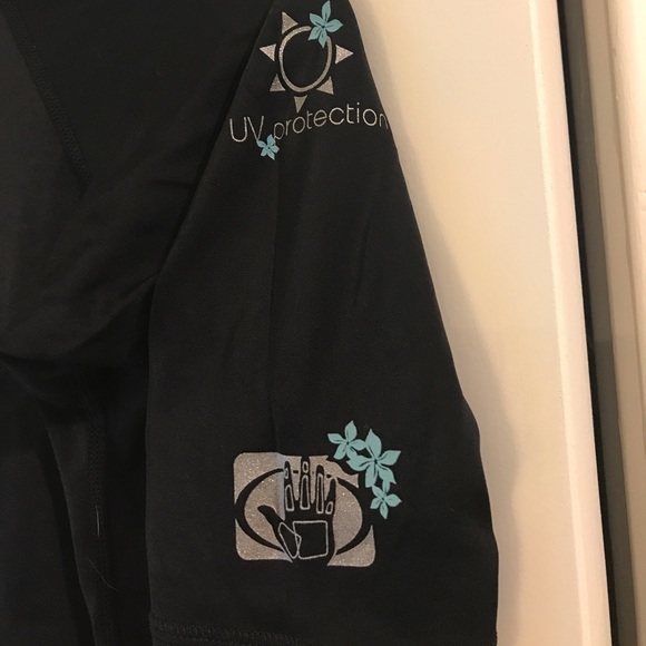 Body Glove Rashguard - Picture 3 of 3