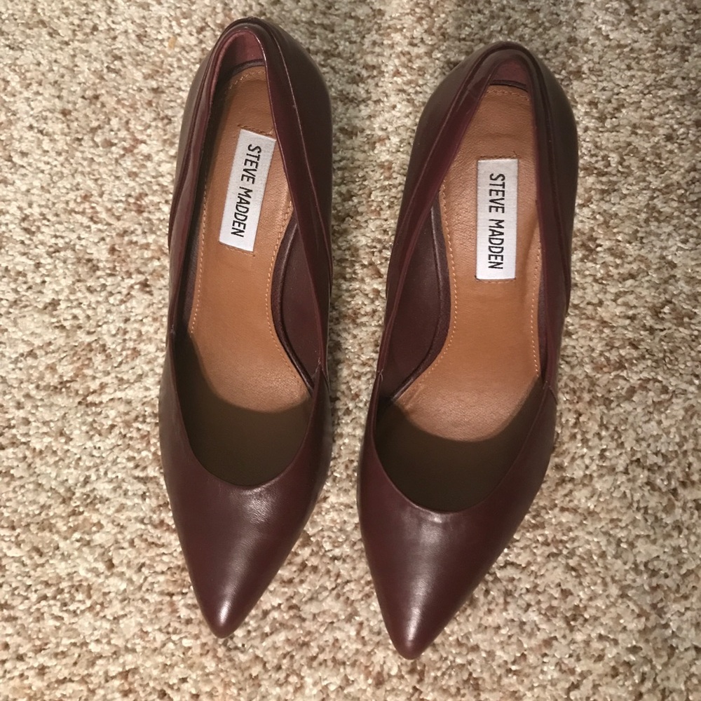Steve Madden burgundy leather heals