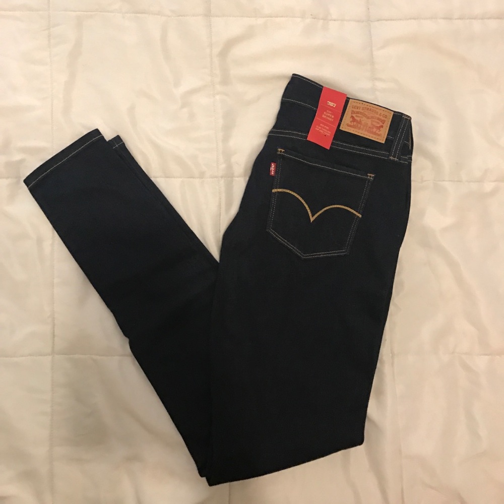 New with tags Levis Skinny Jeans