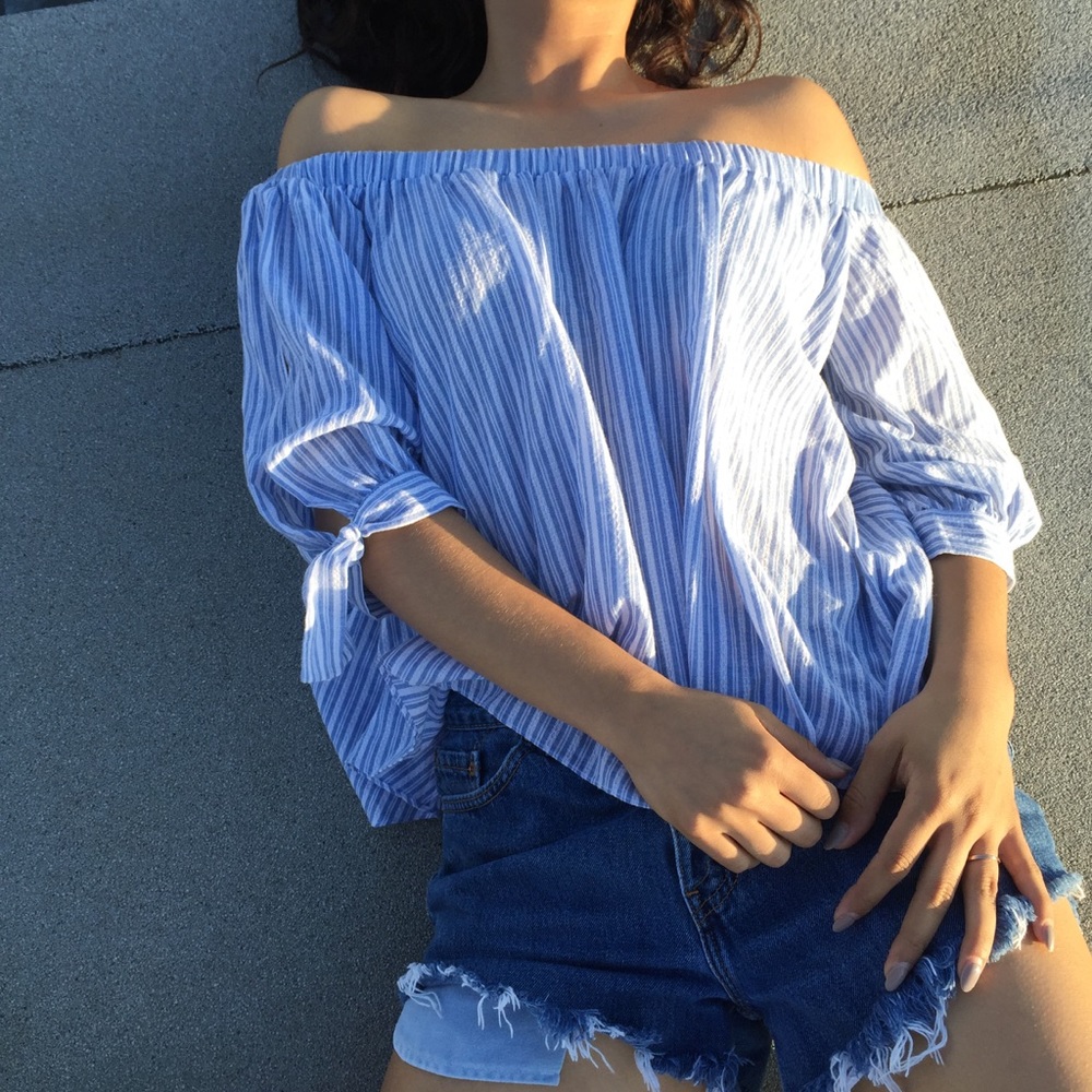 Lovestitch Off the Shoulder Blouse - Picture 6 of 8