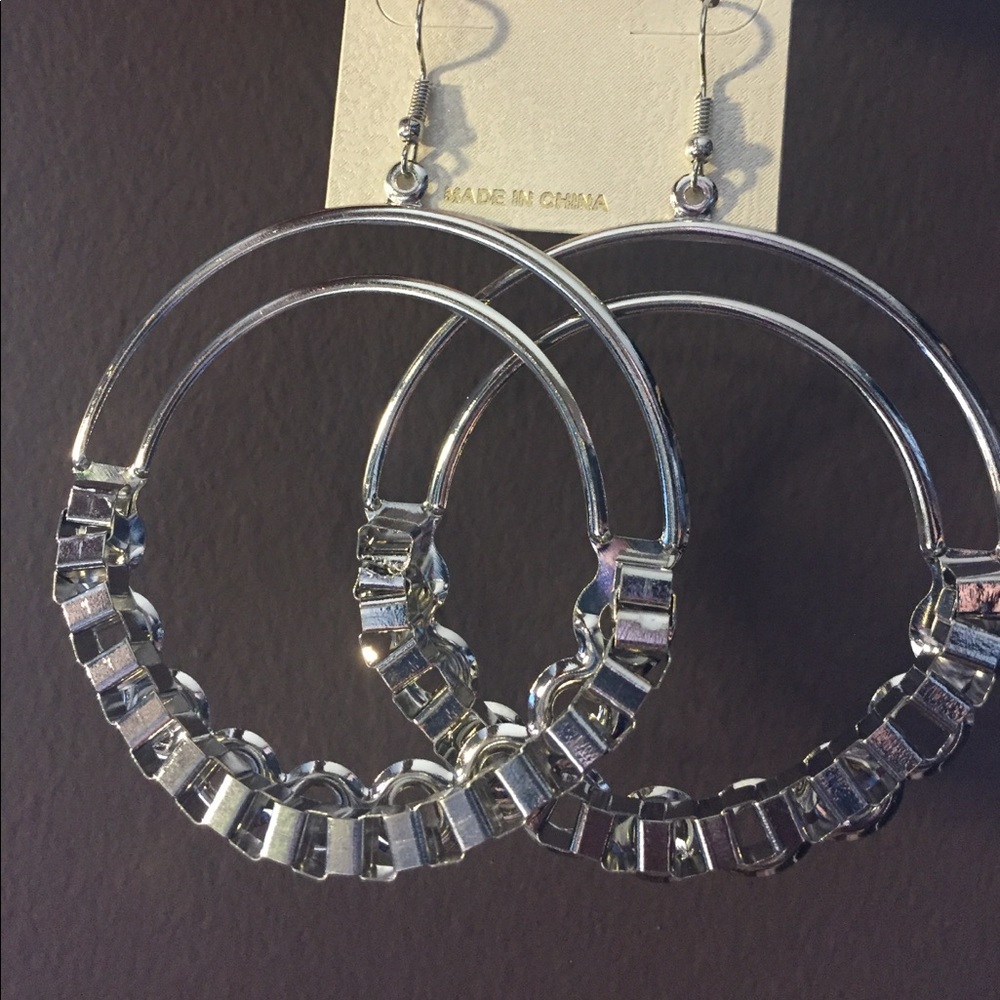 Large Silver Link Fashion Earrings - Picture 1 of 3