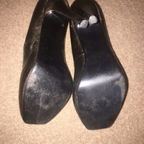 Square toe pump - Picture 3 of 3