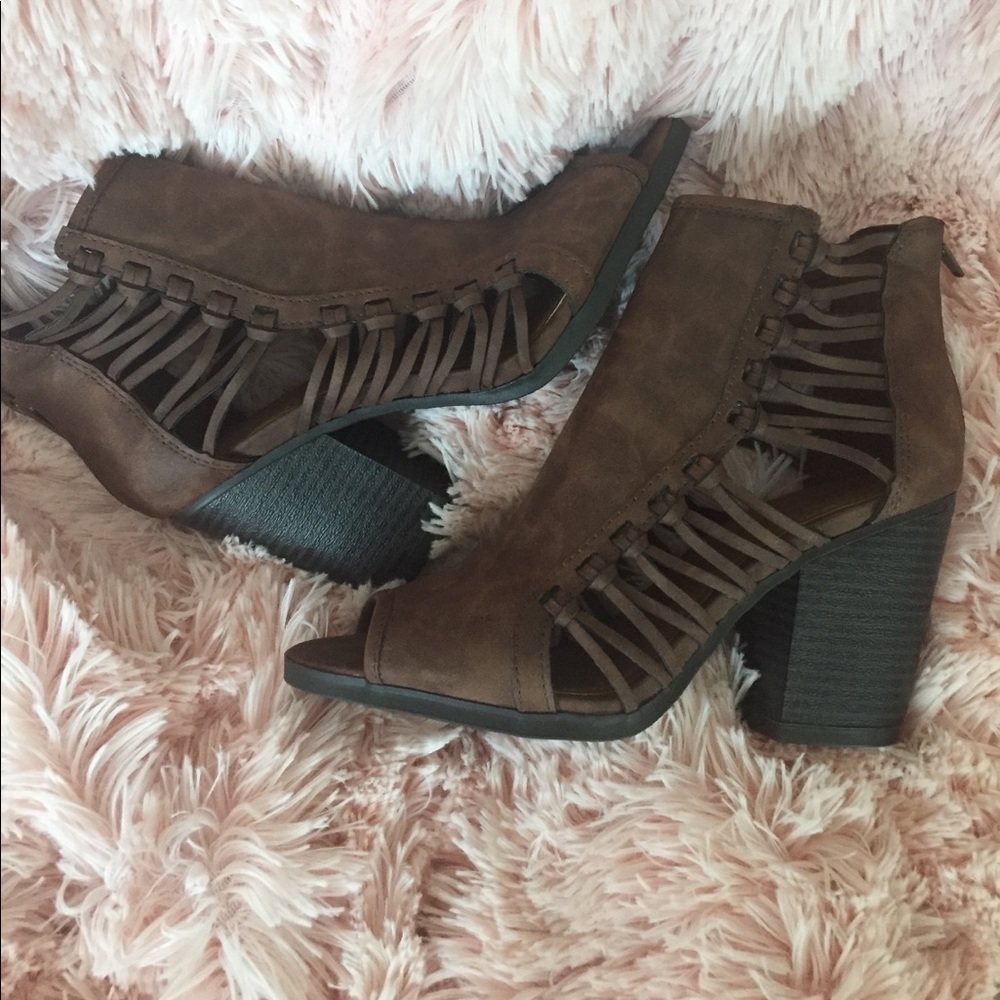 peep toe laced sides brown booties