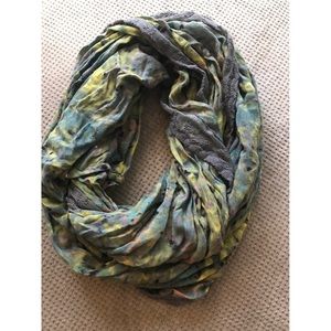 Urban Outfitters infinity Scarf