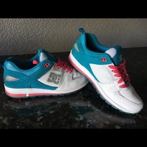 DC Shoes - DC Skate shoes - size 6 DC Shoes - DC Skate shoes - size 6